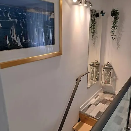 Semesterbostad Kuca Za Odmor Eni **** *